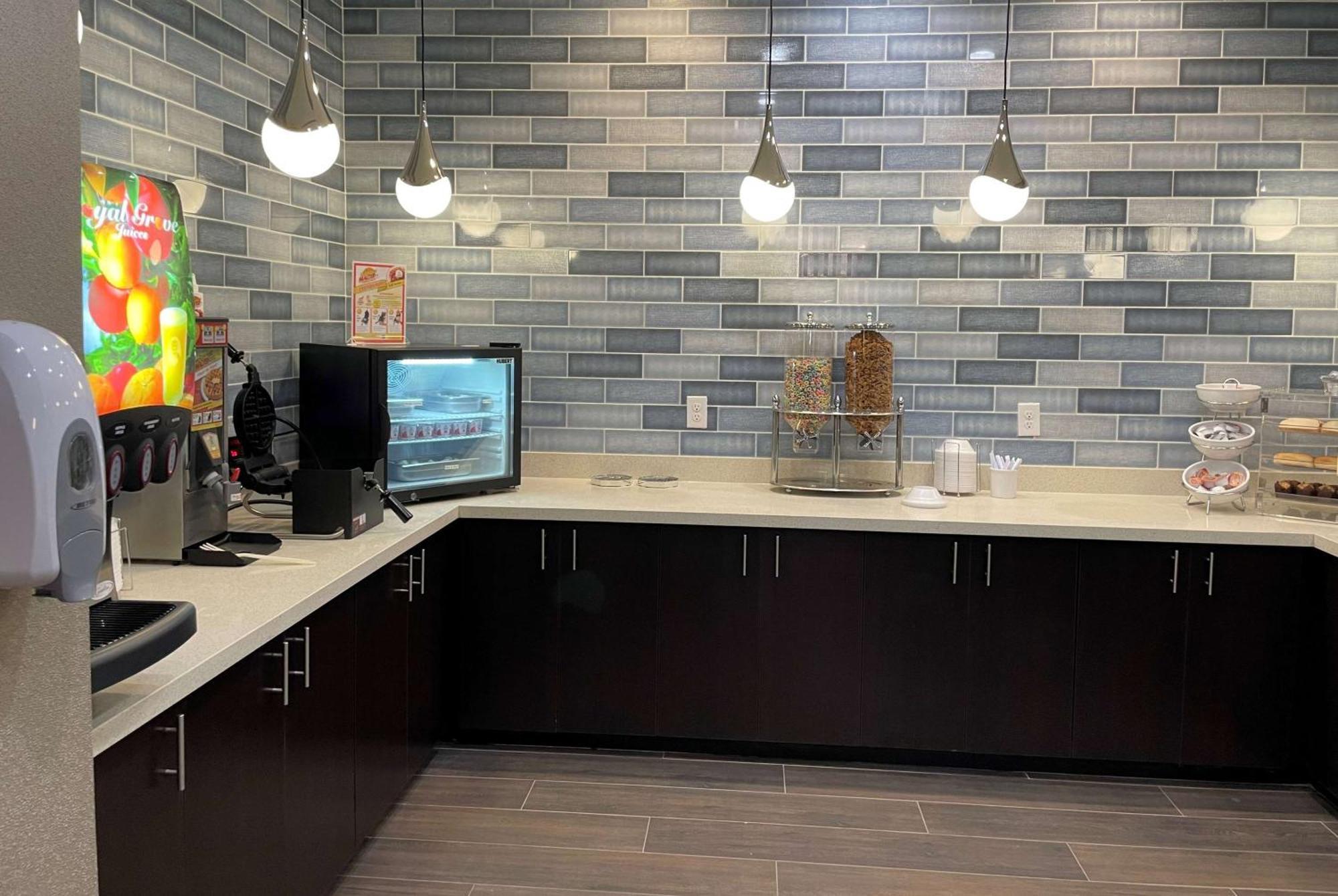 La Quinta Inn & Suites By Wyndham Sulphur Lake Charles Exteriör bild